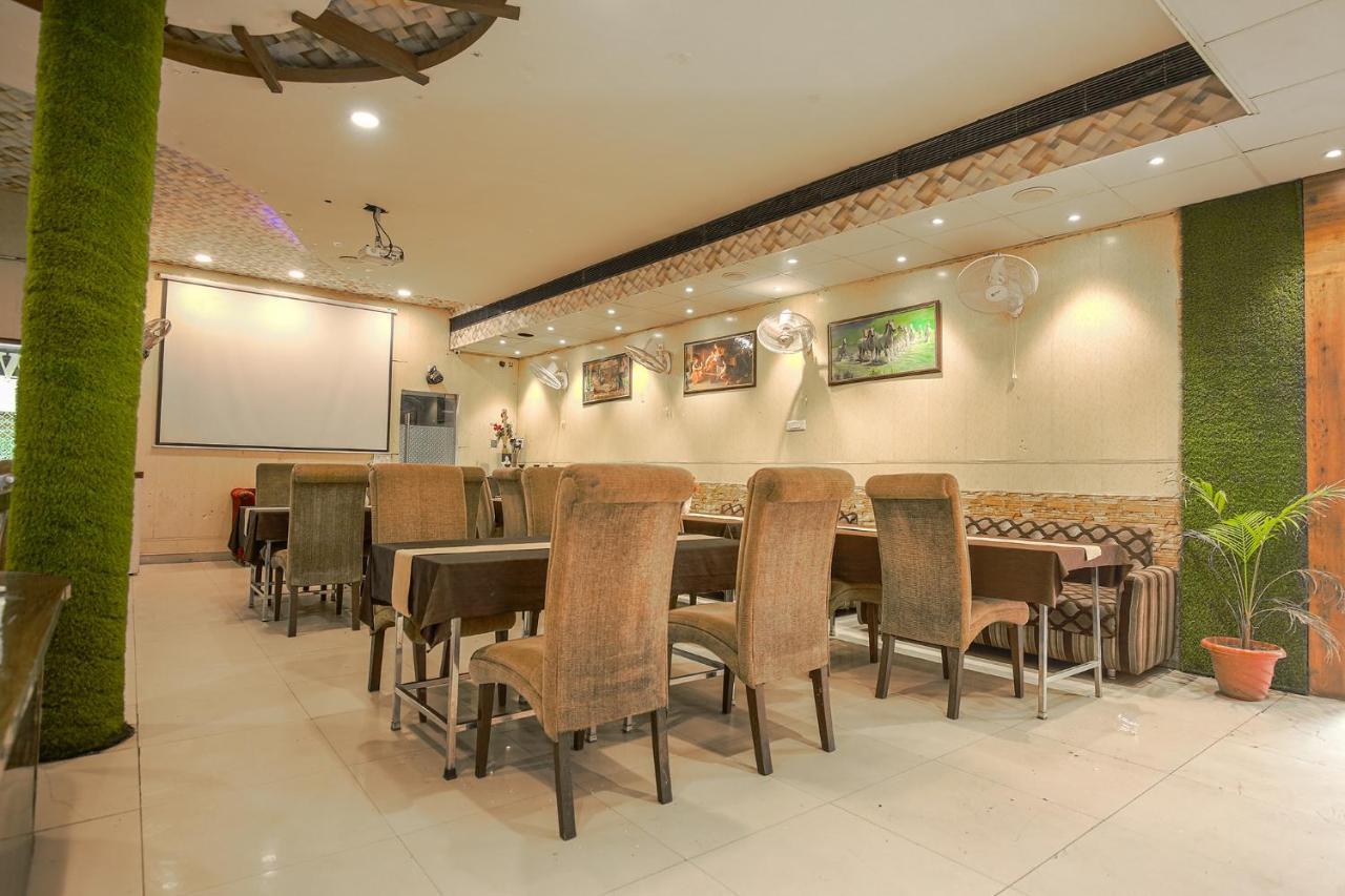 Hotel Hk Continental Амритсар Экстерьер фото
