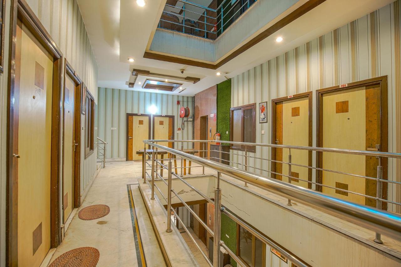 Hotel Hk Continental Амритсар Экстерьер фото