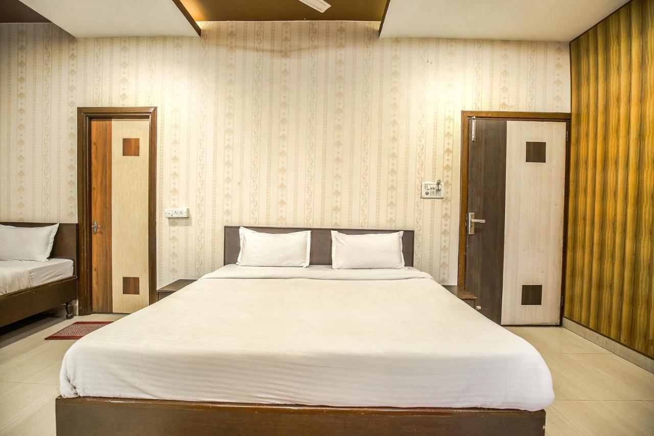 Hotel Hk Continental Амритсар Экстерьер фото