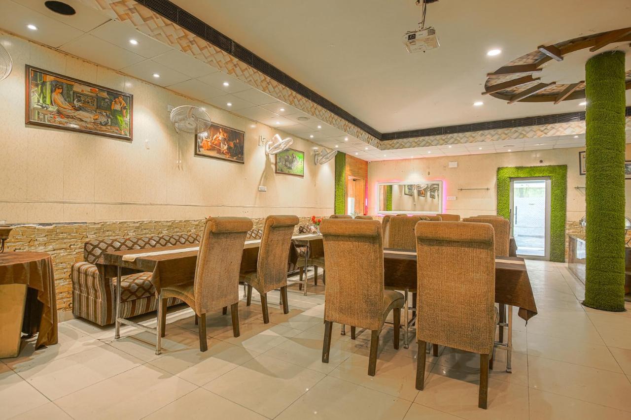 Hotel Hk Continental Амритсар Экстерьер фото