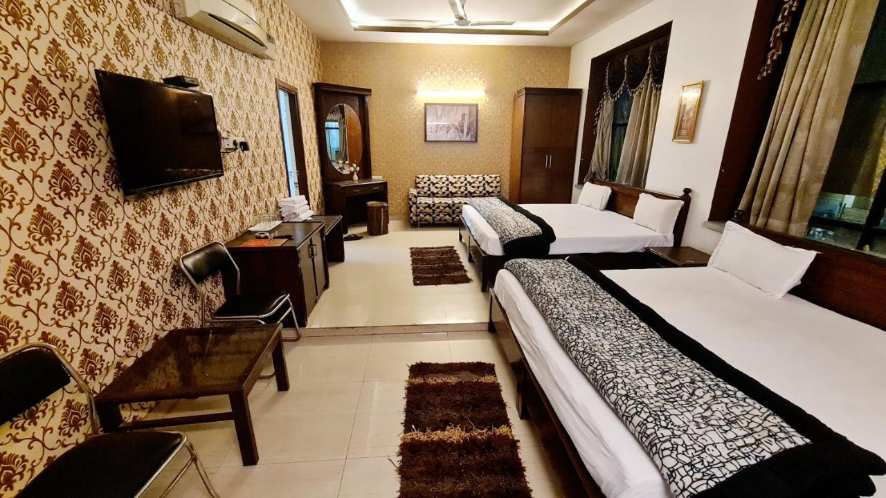 Hotel Hk Continental Амритсар Экстерьер фото